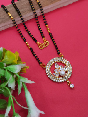 Gold Berry Mangalsutra For Women Golden Diamond Mangal Sutra Set Gold Tanmaniya Mangalsutra Alloy Mangalsutra