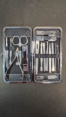 SHISHI 16in1 Manicure Tool Kit_422(50 g, Set of 1)