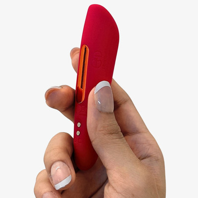 Libertee Dia Mini Personal Body Massager / Waterproof / Rechargeable Massager(Rouge)