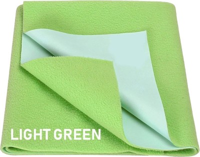 TheUniverseHub Cotton Baby Bed Protecting Mat(Green Light, Medium)