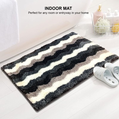 LUXE HOME INTERNATIONAL Microfiber Bathroom Mat(Grey, Small)