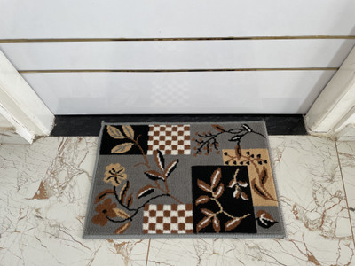 HR CARPET Grey Acrylic Runner(40 cm,  X 60 cm, Rectangle)