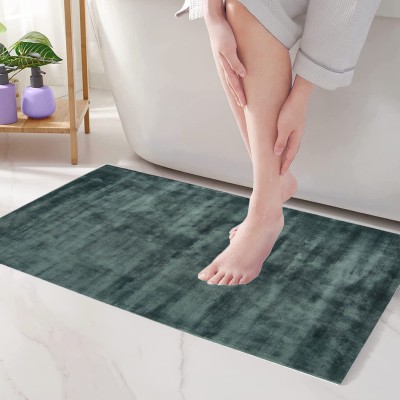 Hometail Velvet Door Mat(Green, Free)