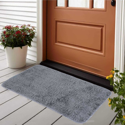 RM Handloom Microfiber Door Mat(Silver, Free)