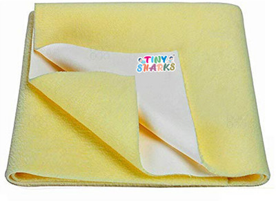 Tiny Sharks Cotton Baby Bed Protecting Mat(Yellow, Medium)