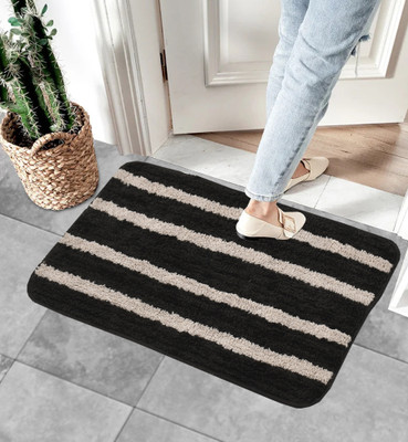 ALPHA HOME Microfiber Floor Mat(Black, Medium, Pack of 2)