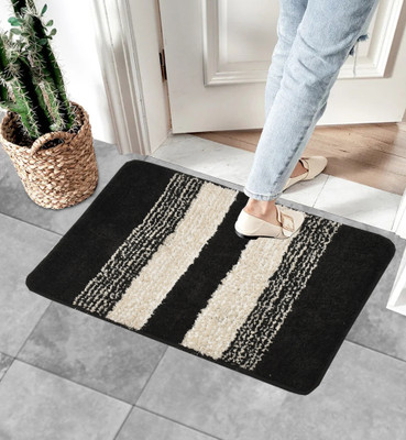 ALPHA HOME Microfiber Floor Mat(Black, Medium, Pack of 2)
