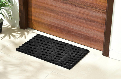 Amazelo Cart Rubber Door Mat(Black, Medium)