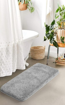 Benchmark Microfiber Floor Mat(Silver, Medium)