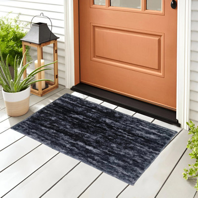 Snug Step Microfiber Floor Mat(Gray, Medium)