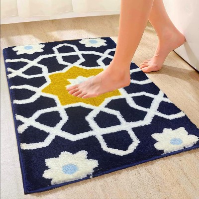 Roseate Microfiber Bathroom Mat(Maze 40x60 cm (Blue) Pack of 1, Medium)