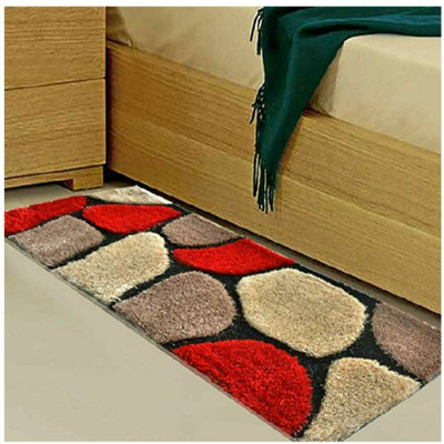 Riya Handloom Polyester Floor Mat(Cream, Red, Free)