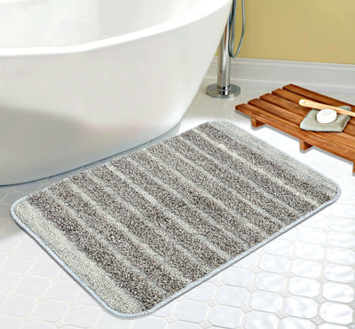 Saral Home Polyester Floor Mat(Silver, Medium)