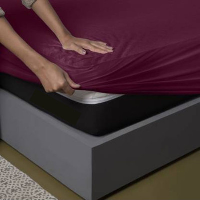 EVERDECOR Fitted Single Size Breathable, Stretchable, Waterproof Mattress Cover(Maroon)