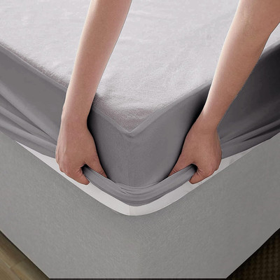 Kittenbite Elastic Strap Queen Size Breathable, Stretchable, Waterproof Mattress Cover(Grey)