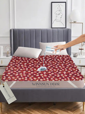 WINNSUN Elastic Strap Queen Size Waterproof Mattress Cover(Red)