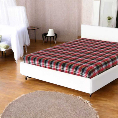 Mistik Zippered Single Size Breathable Mattress Cover(Red)