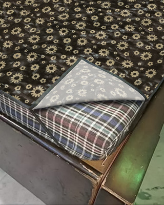 RELOOK INDUSTRIES Elastic Strap Double Size Stretchable, Waterproof Mattress Cover(Brown)