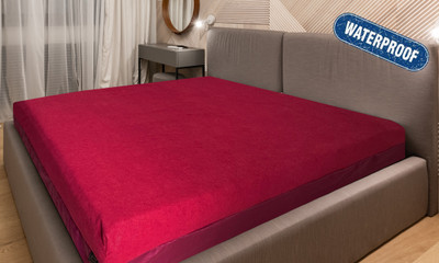 GRINAF Zippered Single Size Breathable, Stretchable, Waterproof Mattress Cover(Red)