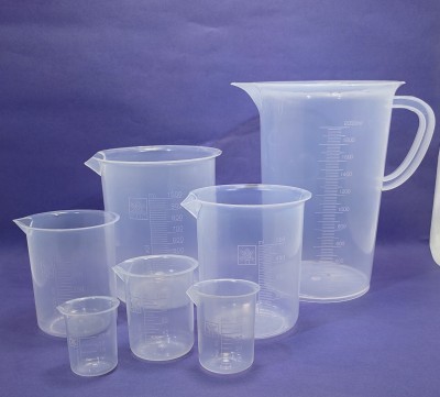 moolenterprises Transparent Plastic Measuring Jug 2000ml & Beakers 1000,500,250,100,50,25ml Measuring Cup Set(2000 ml)