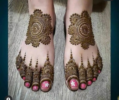 sign gold Feet And Body Designs Long Lasting Henna Mehendi Cones Natural Mehendi(Pack of 12)