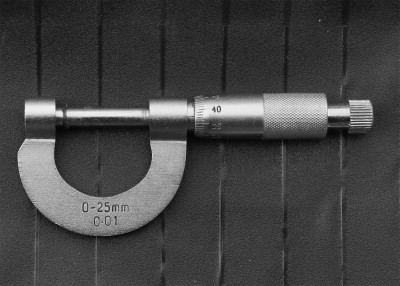 RELIBBA Micrometer Screw Gauge Scientific 25 mm S.S. Knurling STAINLESS STEEL Micrometer Screw Gauge