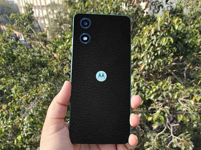 BUGGU Motorola Moto G04 Mobile Skin(Ulltra Super Sparkling Black Glitter Skin With High Matte Finish., Mobile Skin (Back+Side+Camera))