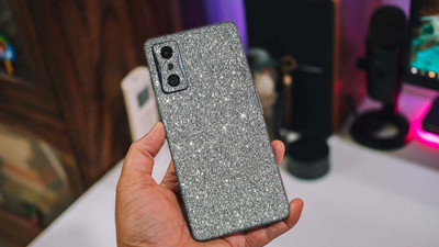 BugguSkin Xiaomi Poco F4 GT Mobile Skin(Ulltra Super Sparkling Grey Glitter Skin With High Matte Finish., Mobile Skin (Back+Side+Camera))