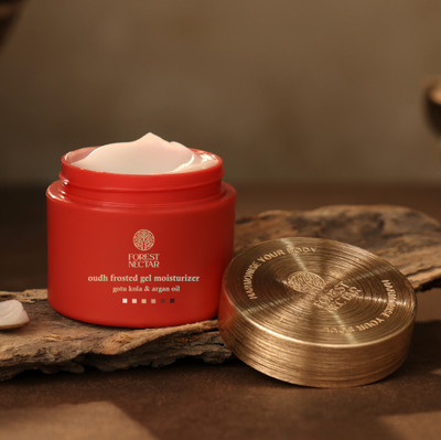Forest Nectar Oudh Frosted Gel Moisturizer(50 g)