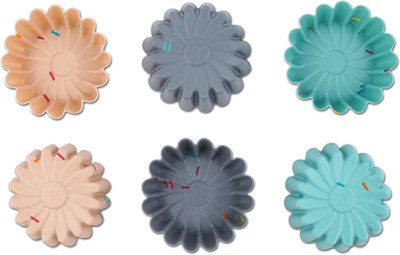 GAJ INTERNATIONAL Silicone Cupcake/Muffin Mould Silicone Cake Mould, Flexible Non-Stick Round Baking Pan for Oven & Microwave(Pack of 1)