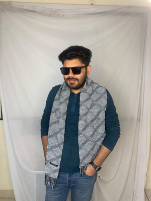 Daily Needs Shop Striped Men Muffler