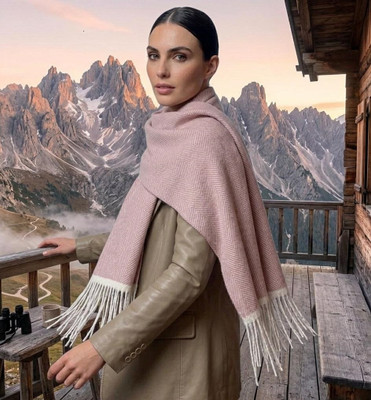 Kanigari Excellent Quality Winter Scarf Muffler for Women Soft Warm Comfortable Neck Wrap Self Design Women Muffler