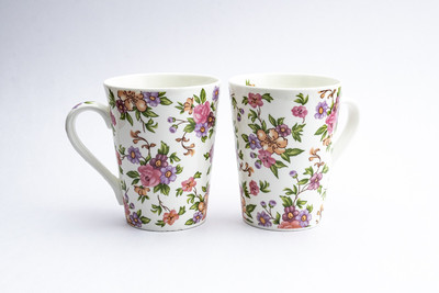 Golden Queens Ceramic Flower Print - Milk & Coffee, 300 Ml - Set of 2 (Multicolour-2) Bone China Coffee Mug(300 ml, Pack of 2)