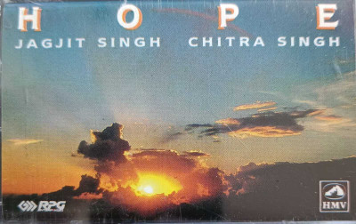 hope - jagjit singh and chitra singh (new cassette) Audio CD Limited Edition(Hindi - jagjit singh and chitra singh)