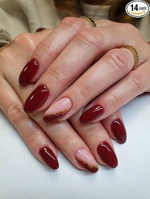 BellaHugz Press-On Short Almond Maroon,Glossy Finish,With Free Glue Kit(Maroon)
