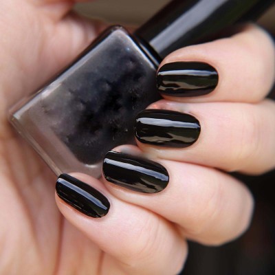 Latixmat New High-Shine Long Lasting, Non Toxic Professional Nail Polish Black