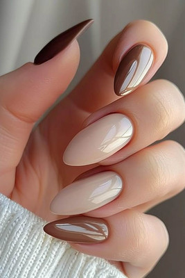 AFARAXIA Use Soft Smooth Unique Matte Finish Nail Polish Combo Sets4 muliti colour(Pack of 4)