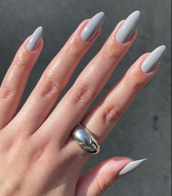 Emijun Quick Drying Glossy Finish Long Lasting No Chip Formula High Shine Nail Paint GREY