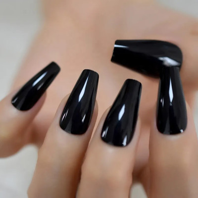 GABBU HIGH PIGMENTED LONG WEAR & SOFT TOUCH NAIL PAINT(BLACK)** BLACK