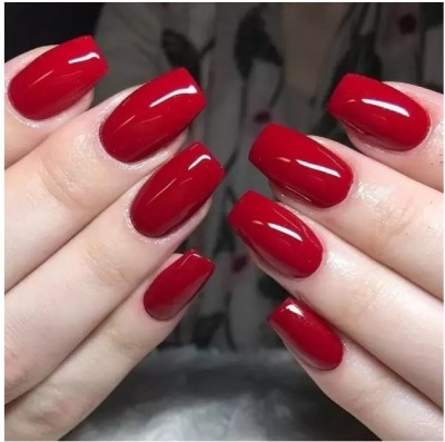 CATERINACHIARA Cherry Red Nail Polish designed for easy application at home Red