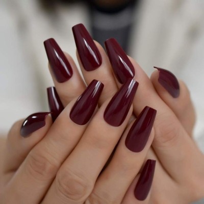 GABBU Quick Drying Glossy Finish Long Lasting nail paint Mroon dark maroon