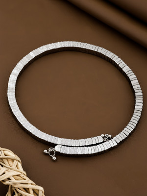 The Nakhra Store Alloy Choker