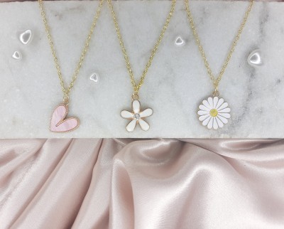 EnlightenMani Adorable Flowers & Heart Collection ~ Pack of 3 Necklaces Gold-plated Plated Alloy Chain Set