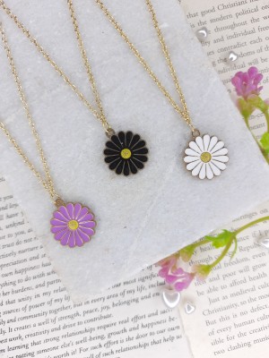 EnlightenMani Flower Necklaces ~ Pack of 3 Necklaces Gold-plated Plated Alloy Necklace Set