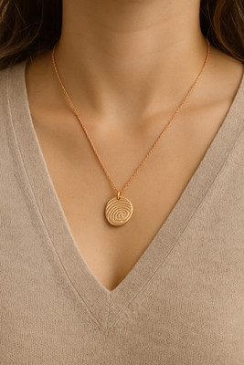 Akaaira Anti Tarnish Rose Gold Imprint Necklace For Girls And Women Gold-plated Stainless Steel Pendant