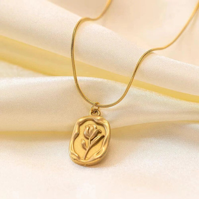 Lady Raiment Anti-Tarnish Gold Plated Necklace Pendant with Chain for women Gold-plated Plated Stainless Steel Chain