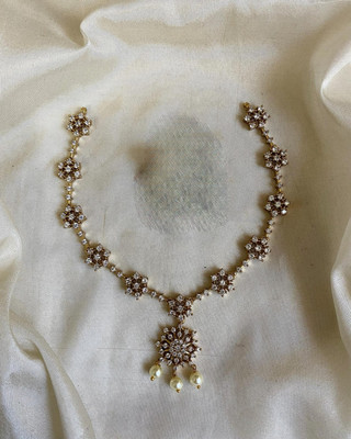 Influtive Traditional Wedding Wear Necklace/Jewellery Set For Women and Girls Cubic Zirconia Gold-plated Plated Brass Necklace Set