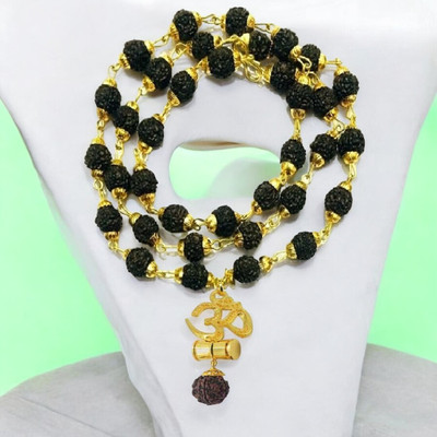 Green Spiritual Religious Jewelry Om Damru Locket With Puchmukhi Rudraksha Mala (8MM 36Beads) Gold-plated Plated Wood Chain