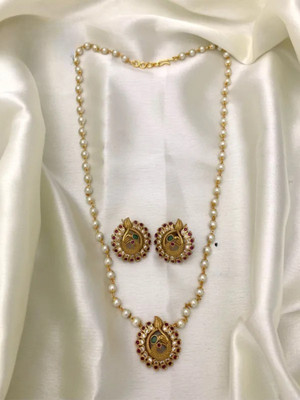 Influtive Traditional Wedding Wear Necklace/Jewellery Set For Women and Girls Cubic Zirconia Gold-plated Plated Brass Necklace Set