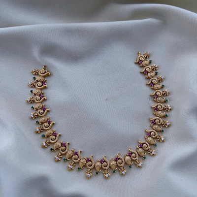 Influtive Traditional Wedding Wear Necklace/Jewellery Set For Women and Girls Cubic Zirconia Gold-plated Plated Brass Necklace Set